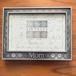 EUC SIXTREES Silver Photo Frame - Mom Design